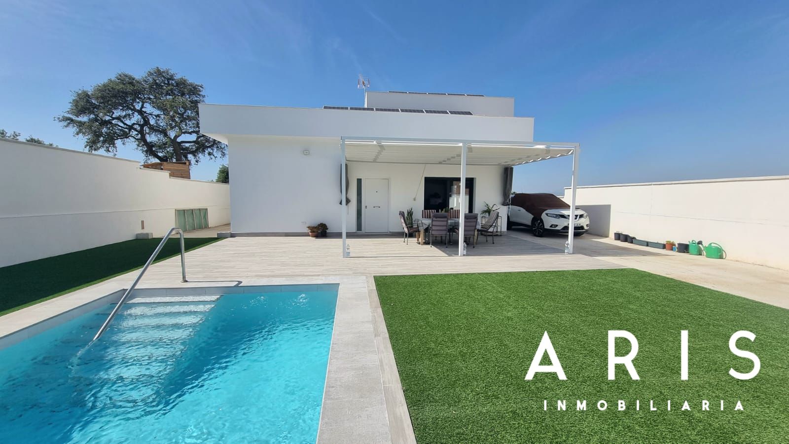 Exterior view of House or chalet for sale in Alhaurín de la Torre  with Air Conditioner, Private garden and Terrace