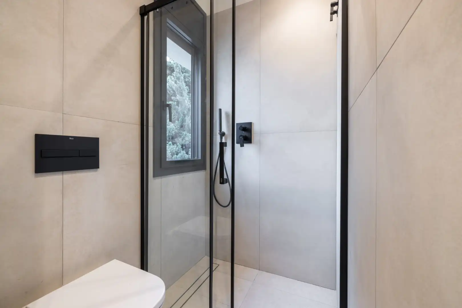 Bathroom of Houses for sale in Sant Cugat del Vallès