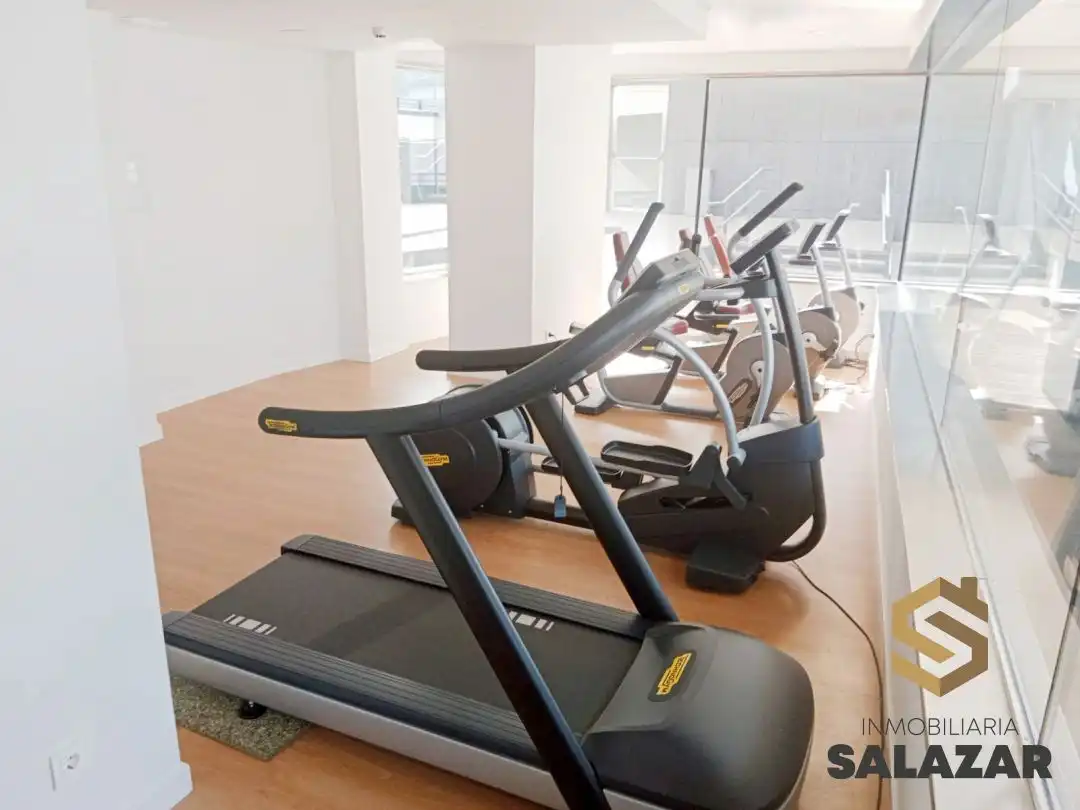 Ático de alquiler en Bilbao  con Calefacción, Jardín privado y Terraza
