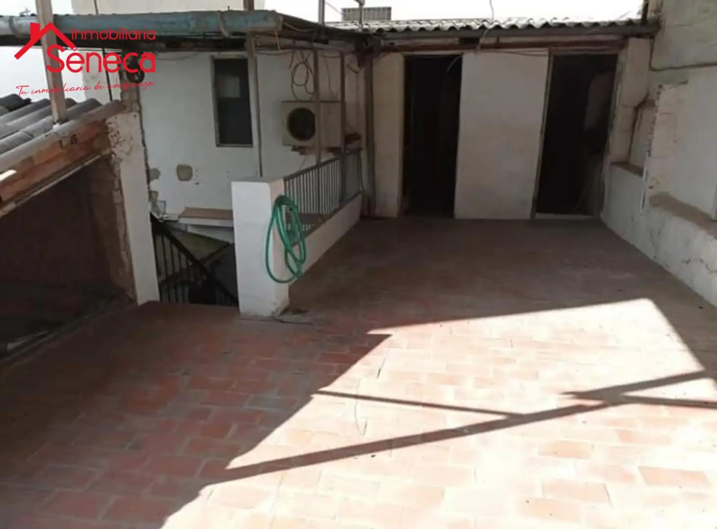 Houses for sale in Córdoba  with Air Conditioner and Storage room