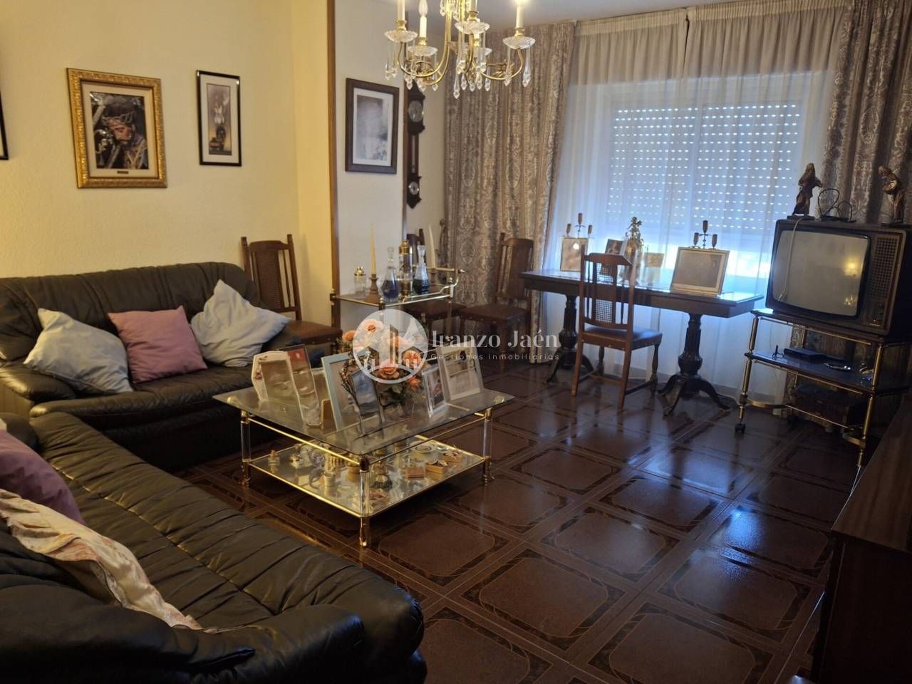 Living room of Flat for sale in  Jaén Capital  with Furnished and Balcony