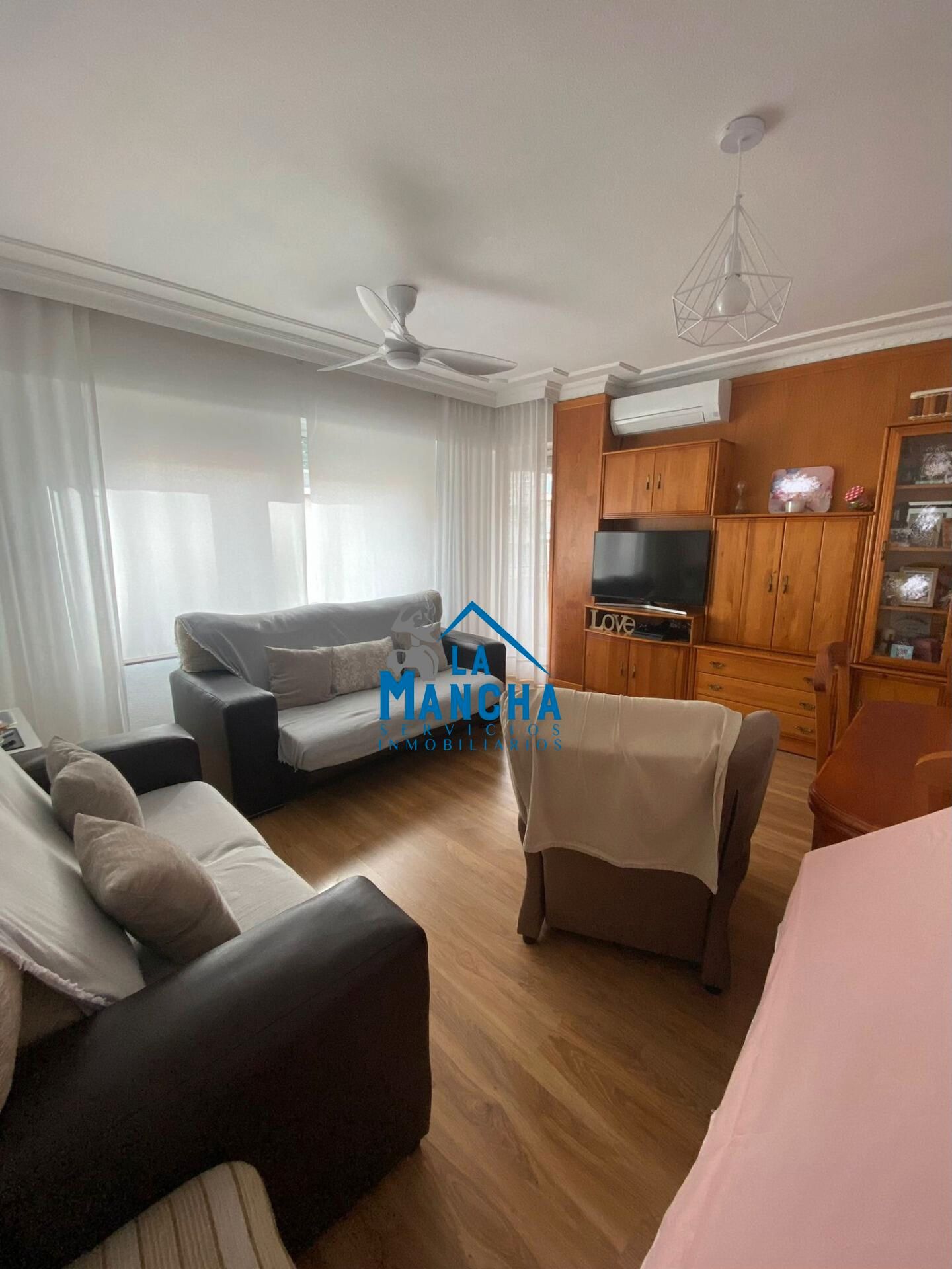Living room of Flat for sale in  Albacete Capital  with Air Conditioner, Heating and Storage room