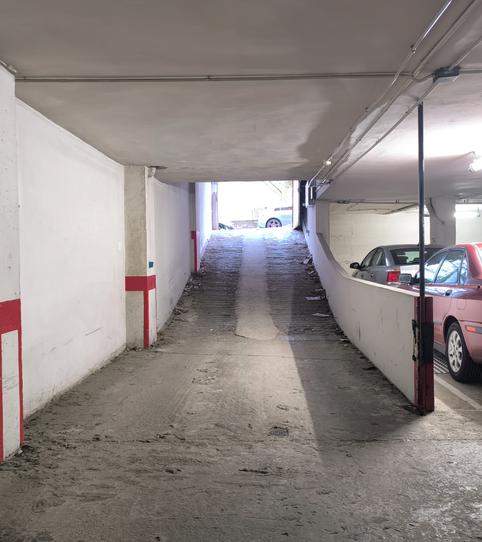 Foto 2 de Garatge de lloguer a Rúa Pintor Pérez Villaamil, 13, Plaza de España, Ferrol