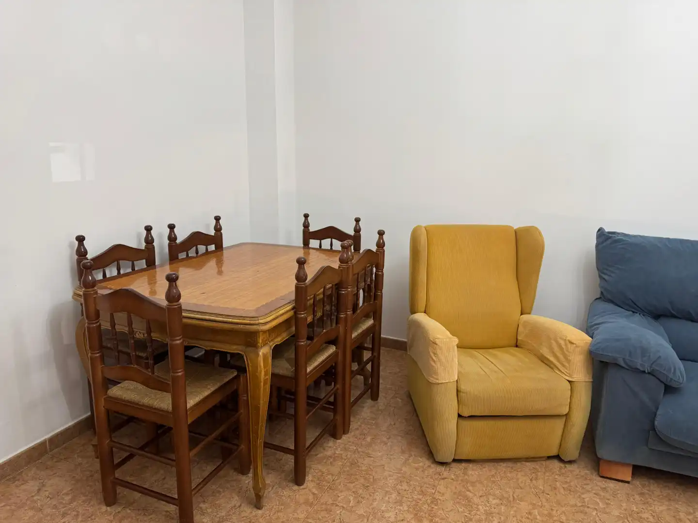 Comedor de Piso en venta en Campo de Criptana con Calefacción, Amueblado y Horno