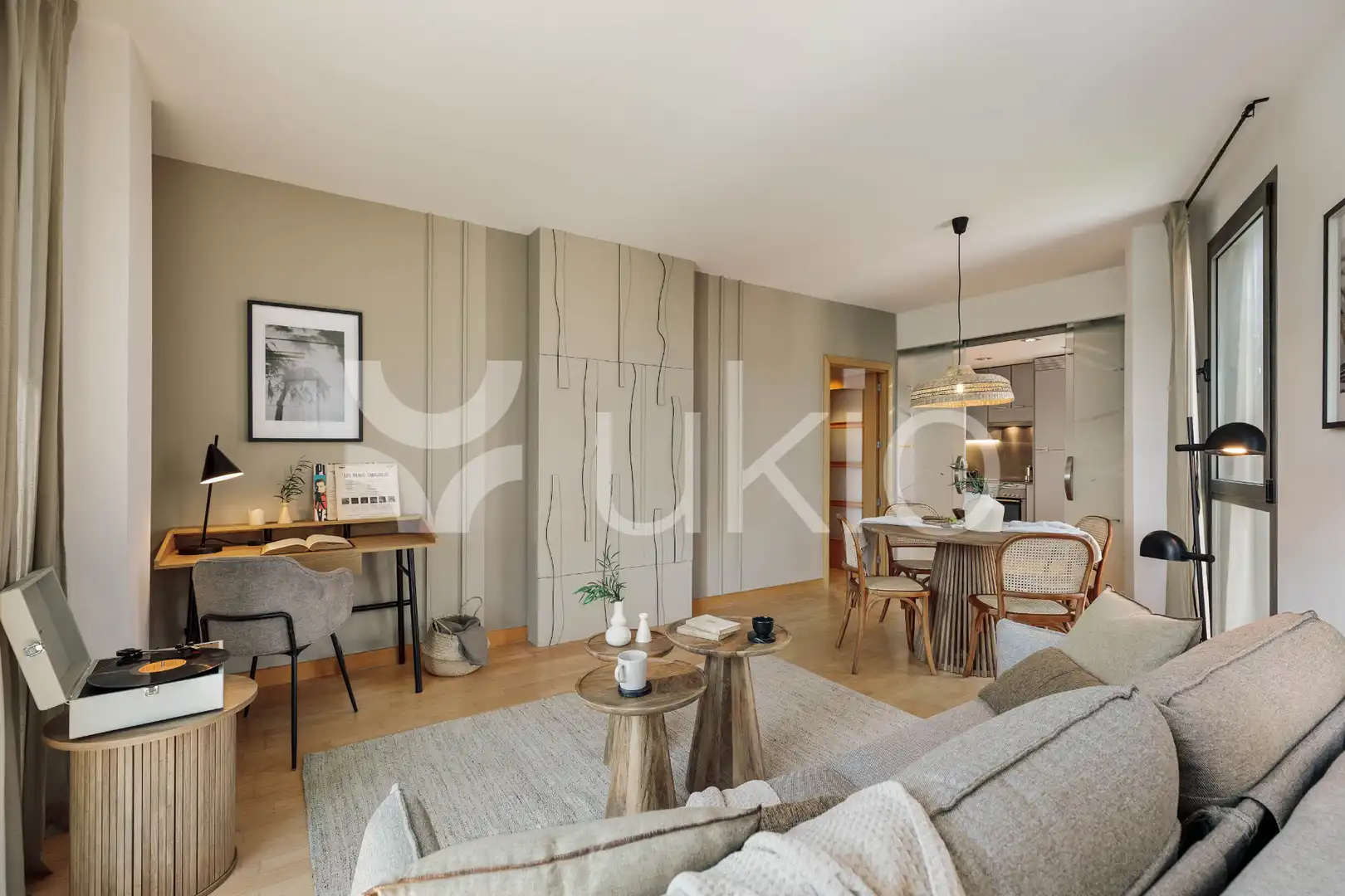 Sala de estar de Apartamento de alquiler en Barcelona con Aire acondicionado, Calefacción y Amueblado