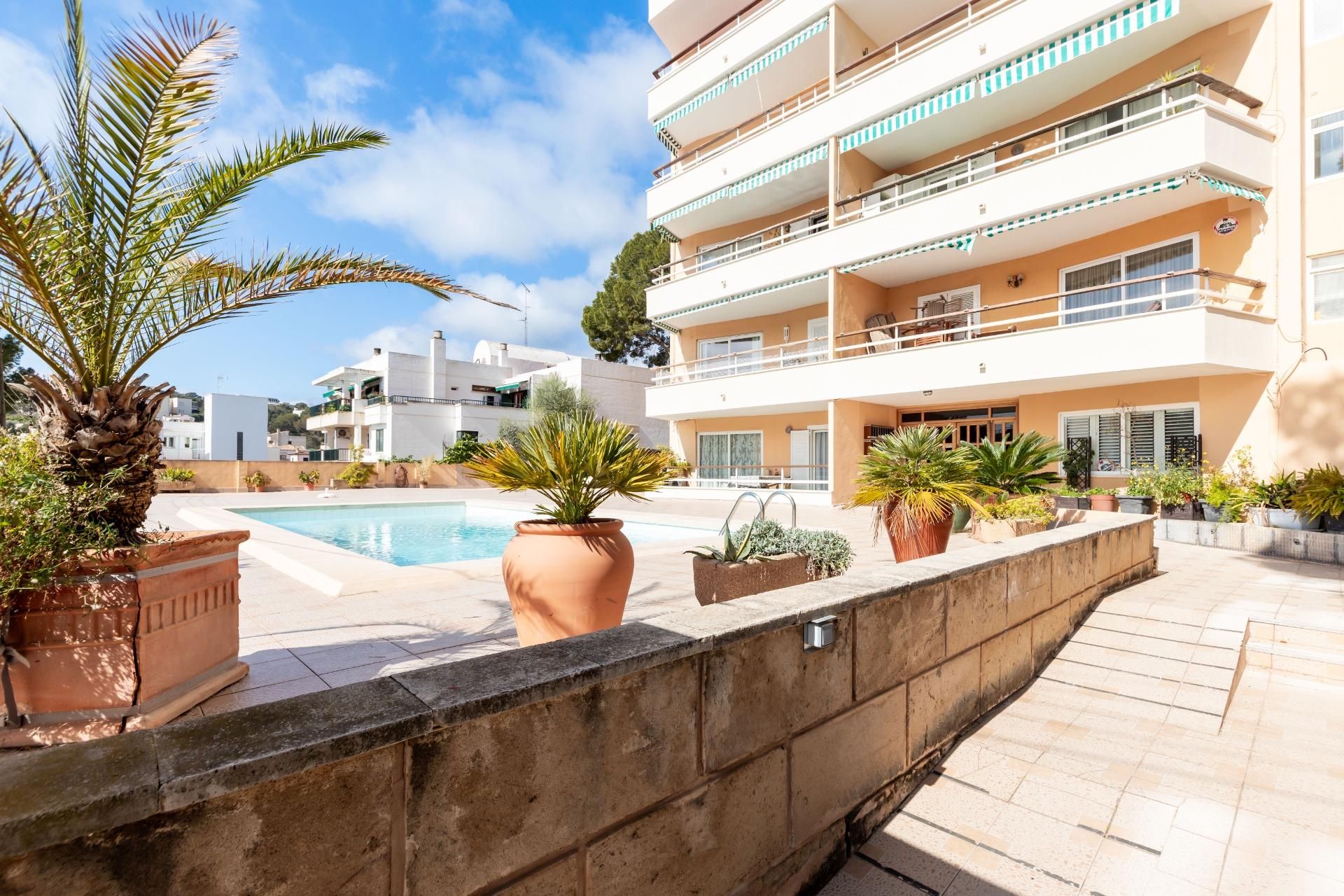 Vista exterior de Apartamento en venta en  Palma de Mallorca con Aire acondicionado, Jardín privado y Parquet