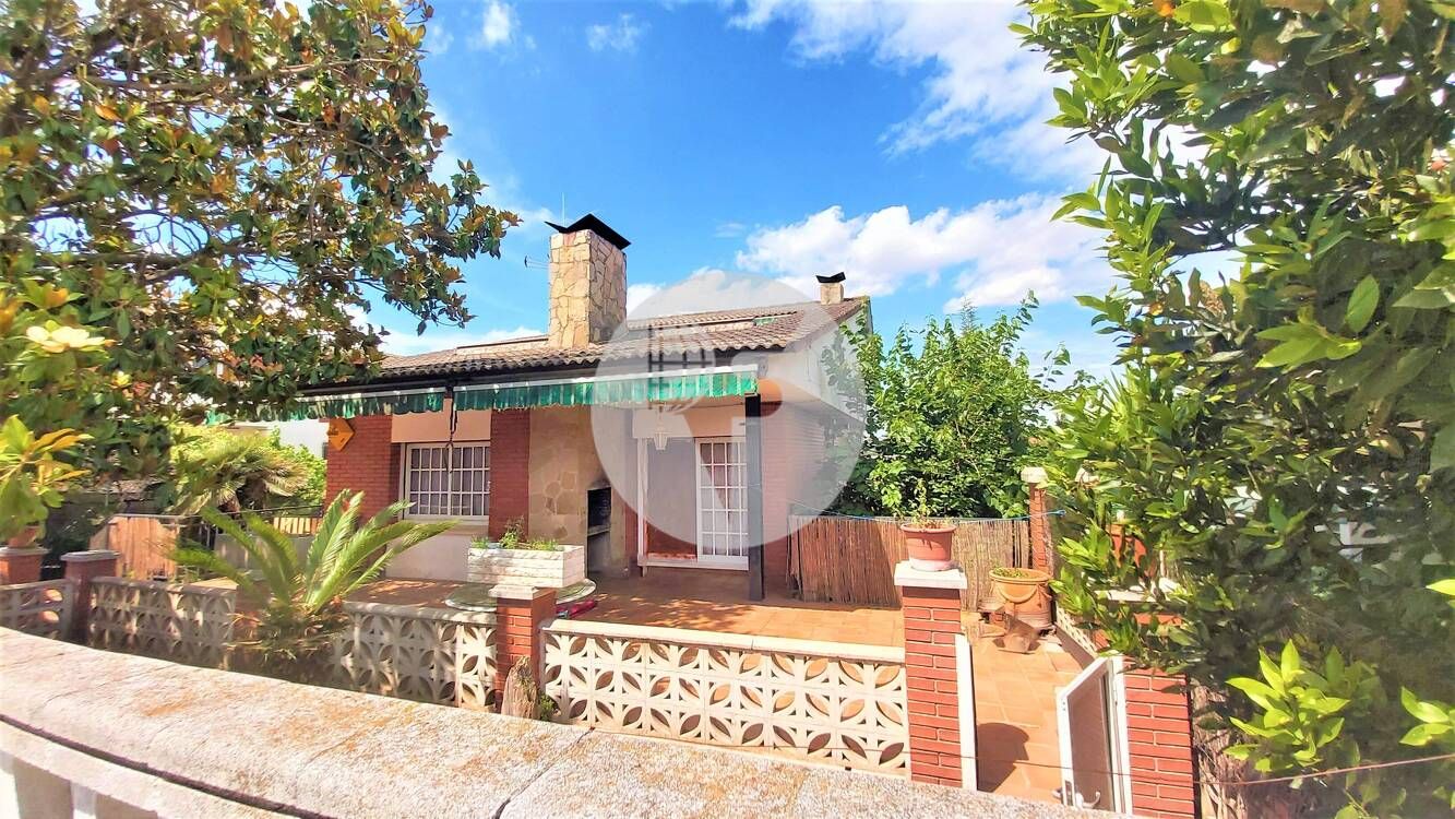 Vista exterior de Casa o xalet en venda en Castellbisbal