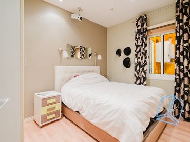 Rez-de-chaussée à vendre à Centre - Sant Josep - Sanfeliu