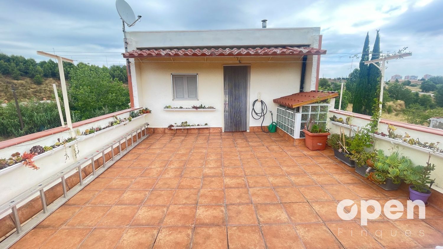 Terrassa de Casa o xalet en venda en Terrassa amb Aire condicionat, Calefacció i Terrassa