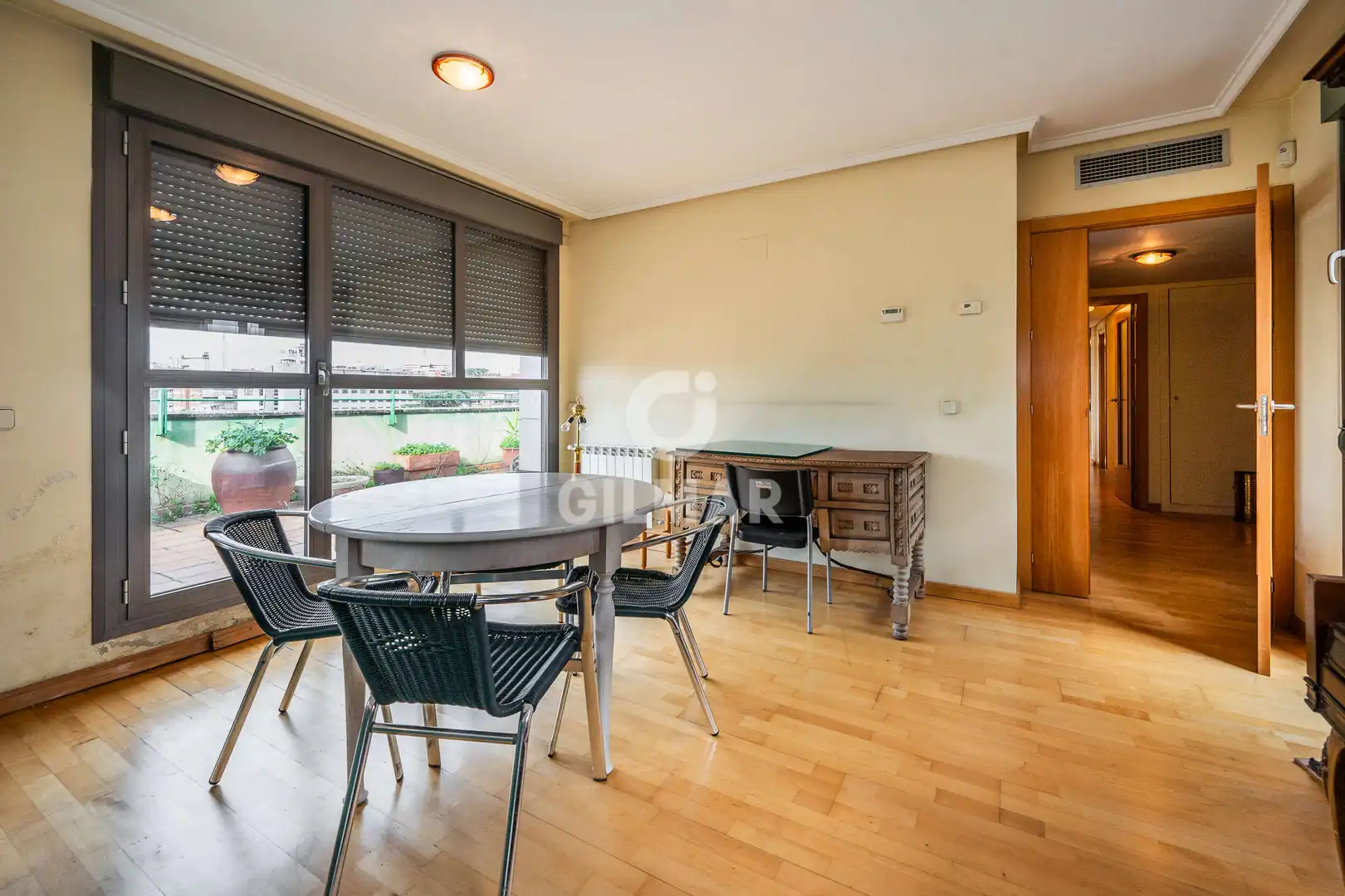 Esszimmer von Dachboden zum Verkauf in Madrid mit Heizung, Privatgarten und Abstellraum