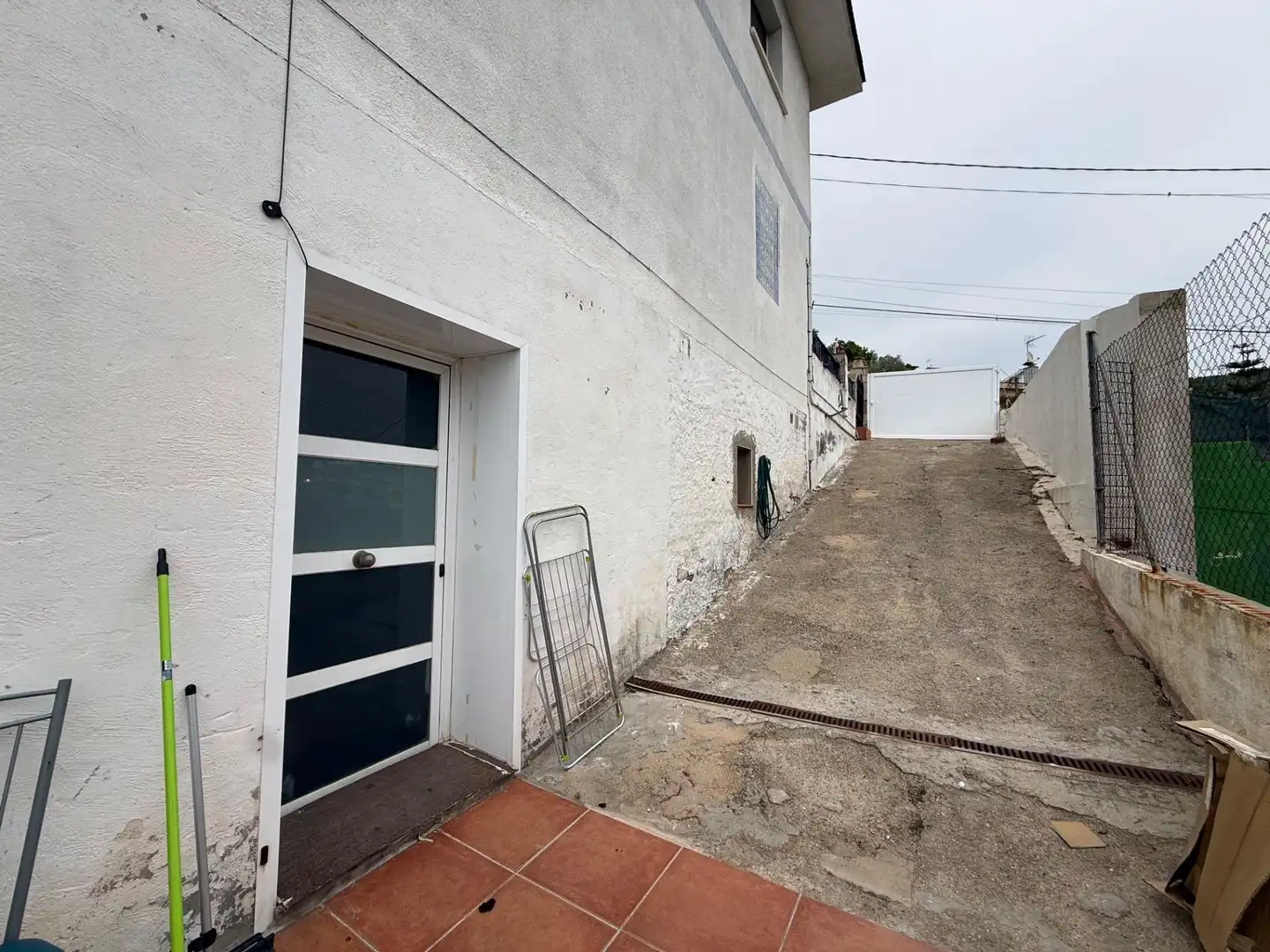 Vista exterior de Casa o xalet en venda en Castellar del Vallès amb Calefacció, Jardí privat i Terrassa