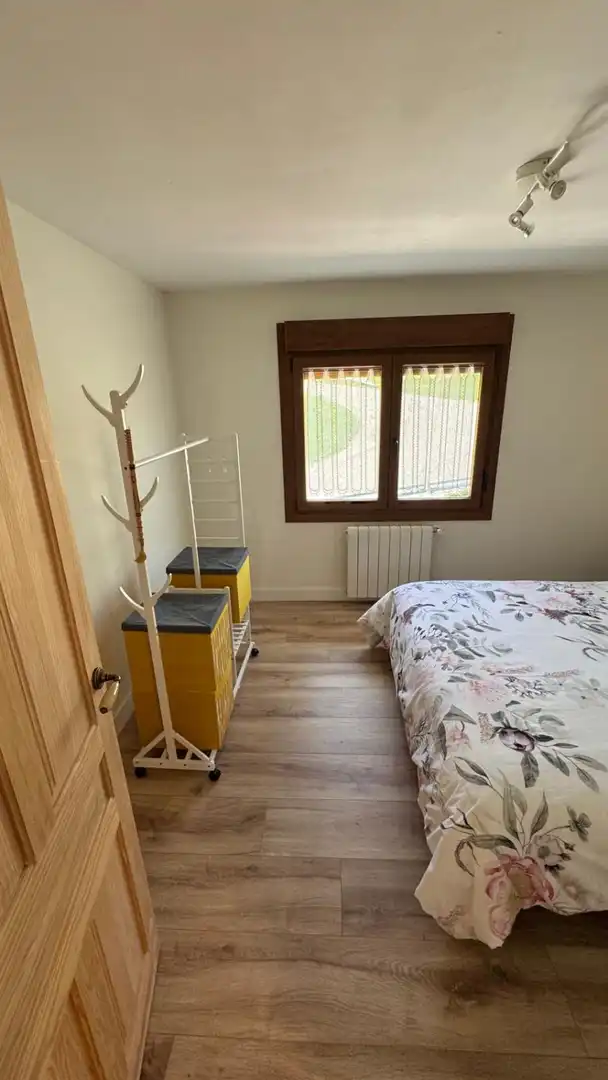 Bedroom of Houses for sale in Soba  with Heating, Parquet flooring and Terrace
