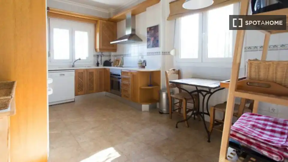 Room in Almensilla
