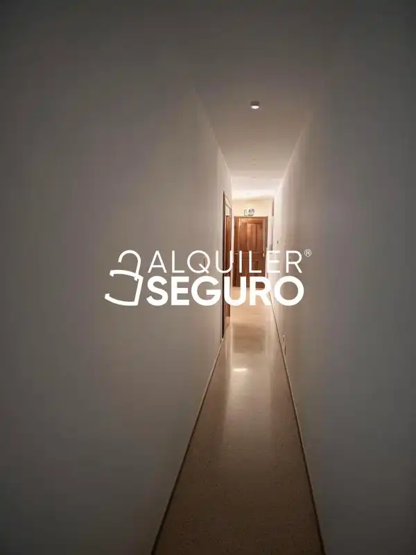 Piso de alquiler en Granada con Terraza y Amueblado