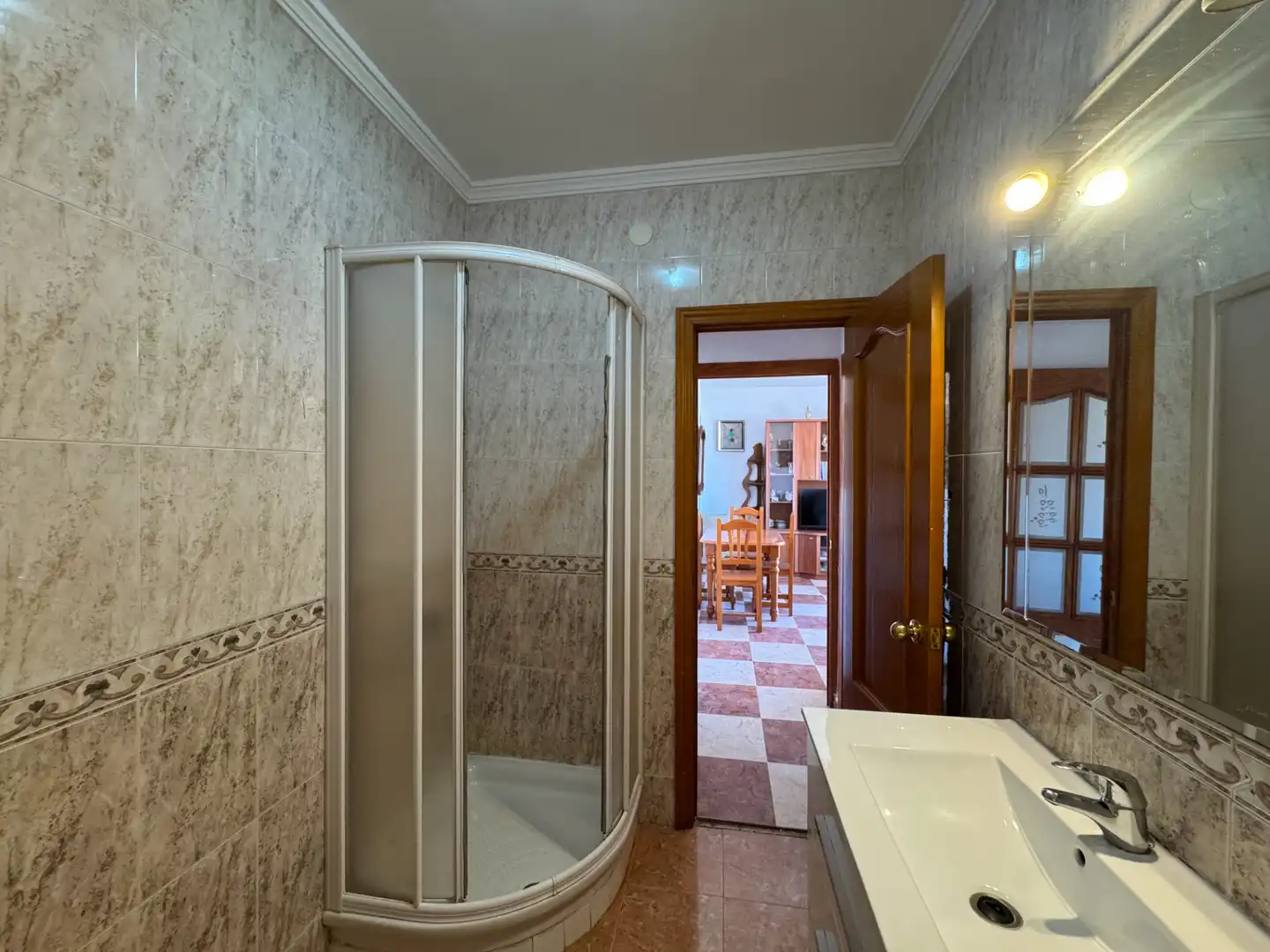 Habitación en Calle Maestro Chapí, Parque Ayala - Jardín de la Abadía - Huelín