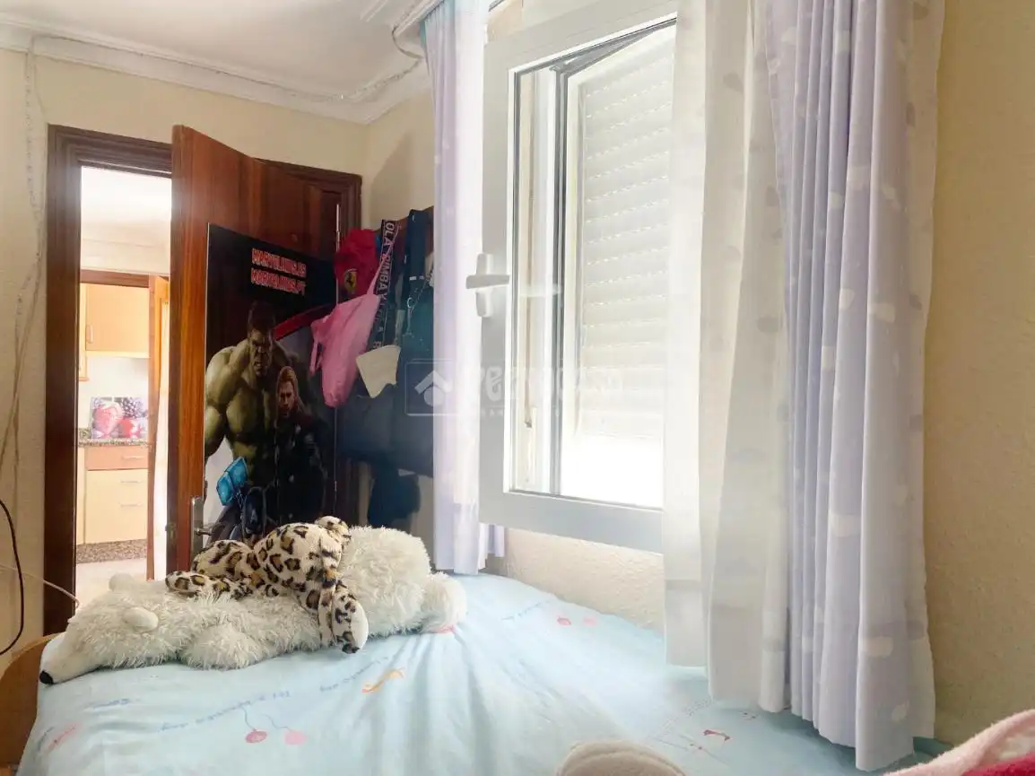 Habitación de Piso en venta en Sevilla con Aire acondicionado y Amueblado