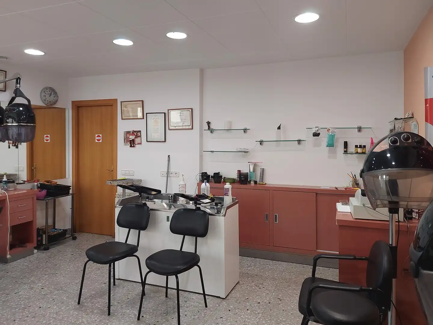 Cocina de Local en venta en Campdevànol con Calefacción