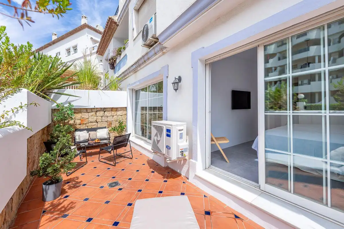 Exterior view of Flat for rent in Marbella  with Air Conditioner, Heating and Terrace