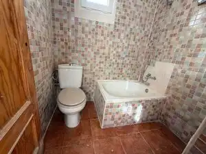 Baño de Piso de alquiler en Elda con Se aceptan mascotas