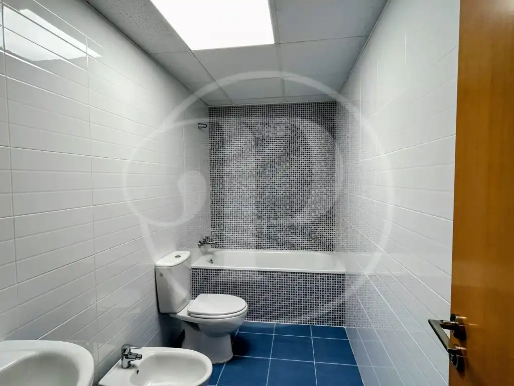 Bathroom of Flat for sale in Montserrat  with Air Conditioner, Heating and Terrace