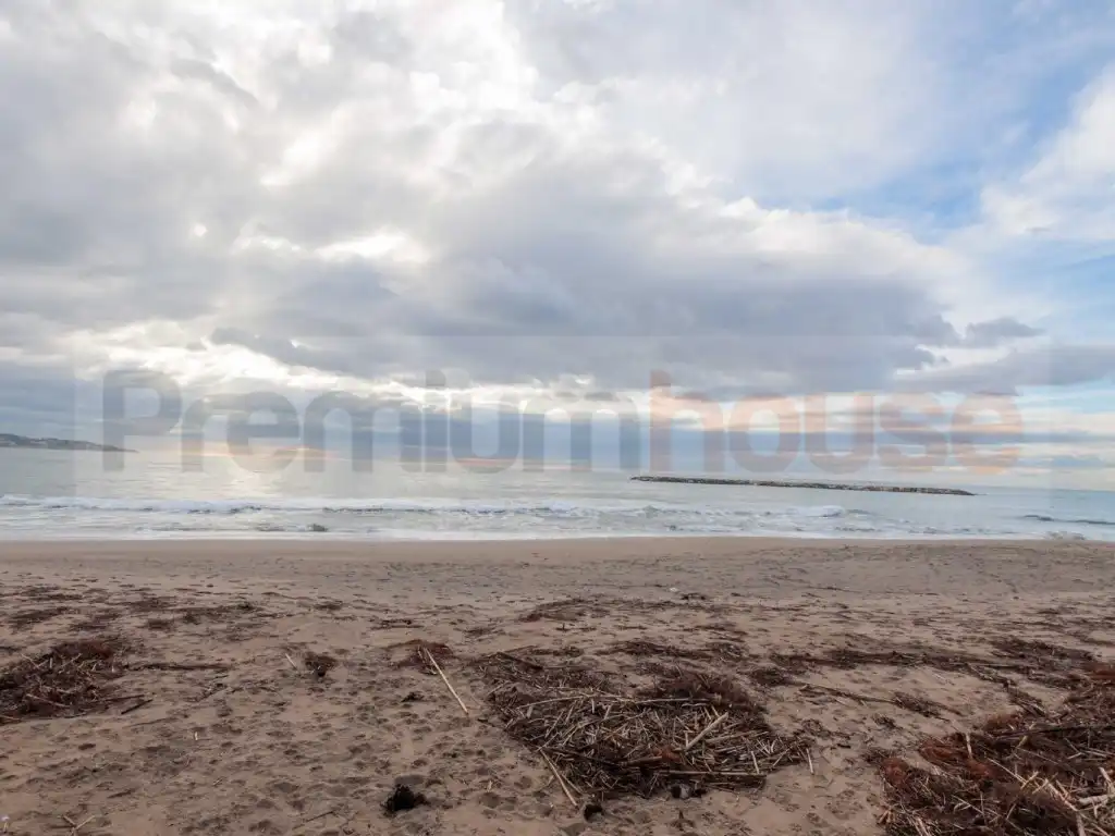 Piso en venta en Cambrils con Piscina
