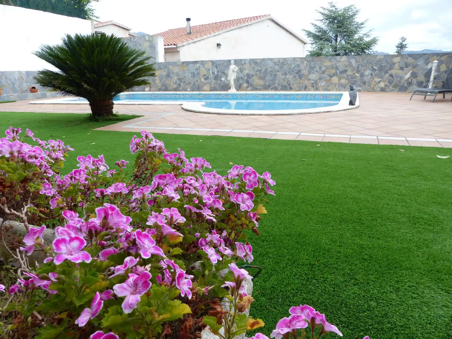 Piscina de Casa o chalet en venta en Esparreguera con Aire acondicionado, Calefacción y Terraza