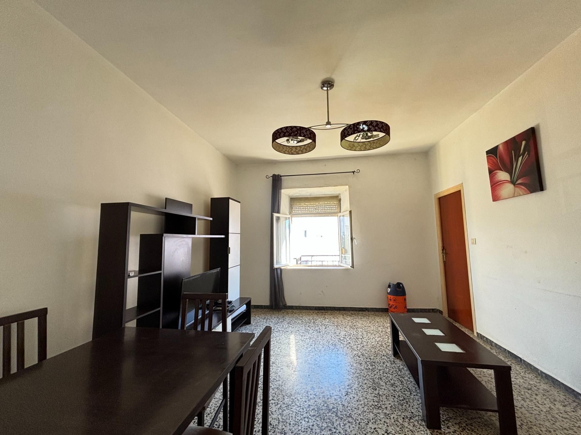 Sala d'estar de Casa o xalet en venda en Los Barrios amb Terrassa