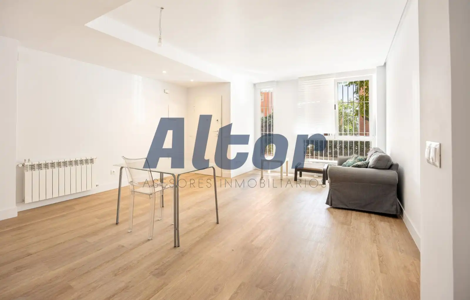 Bedroom of Flat for sale in Madrid  with Air Conditioner and Heating