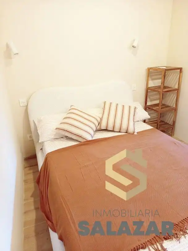 Schlafzimmer von Wohnungen zur Miete in Meñaka mit Heizung und Möbliert