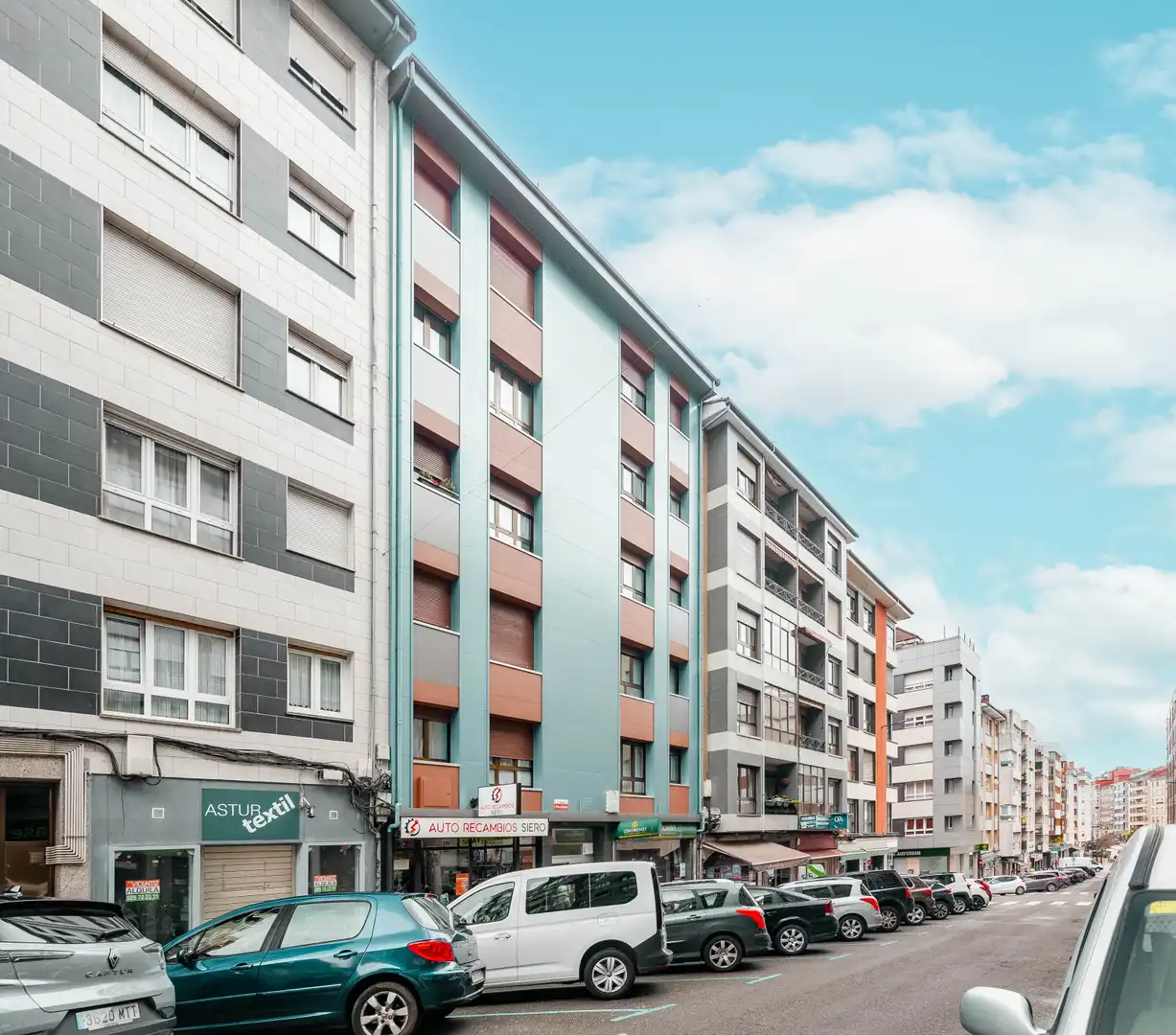 Vista exterior de Piso en venta en Siero con Calefacción y Trastero