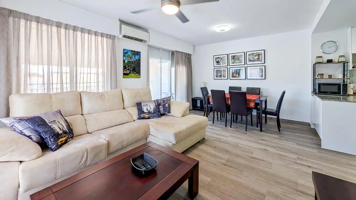 Wohnzimmer von Wohnung zum Verkauf in Santa Pola mit Klimaanlage, Terrasse und Möbliert