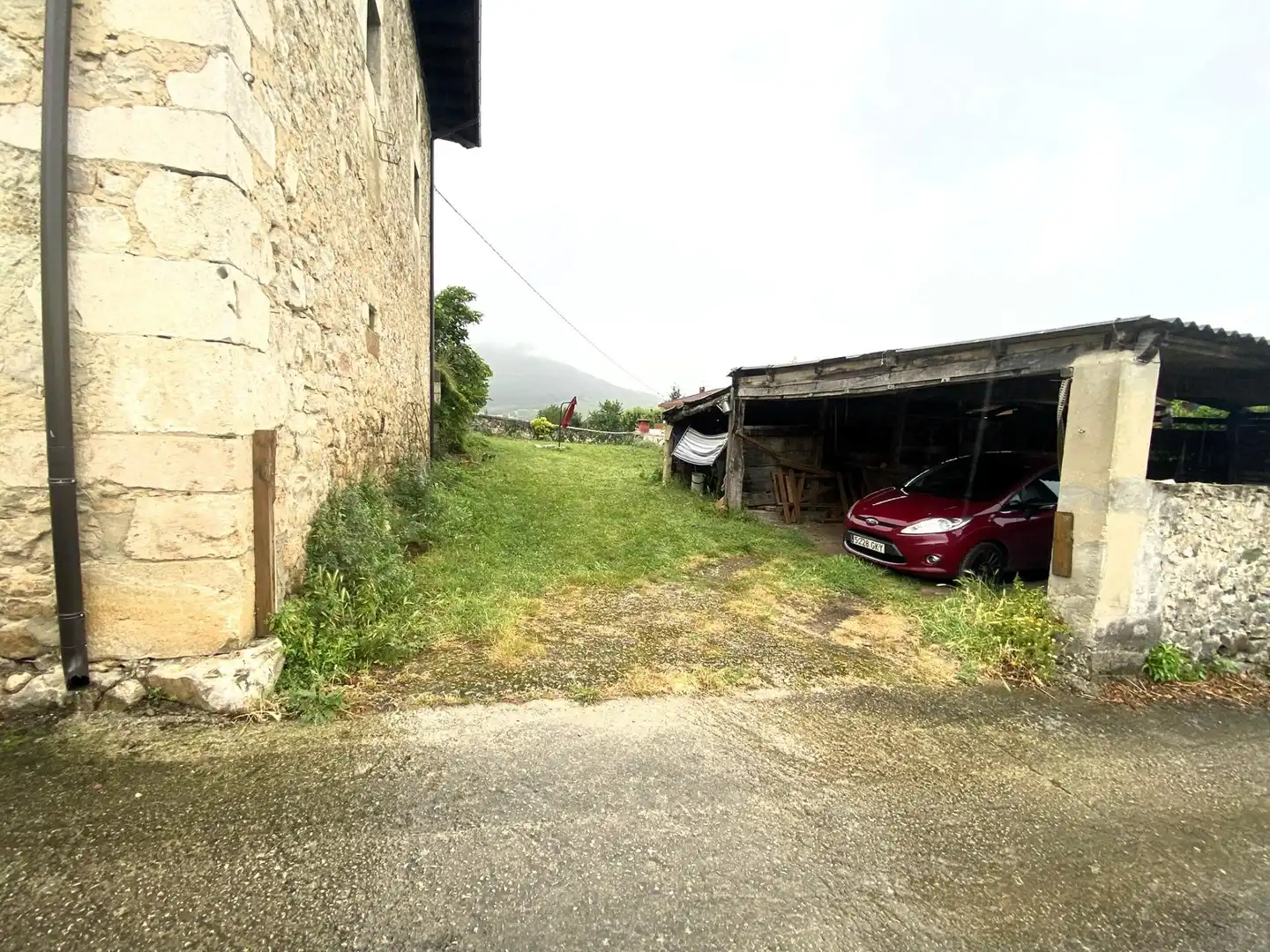 Casa o xalet en venda en Valle de Mena amb Jardí privat