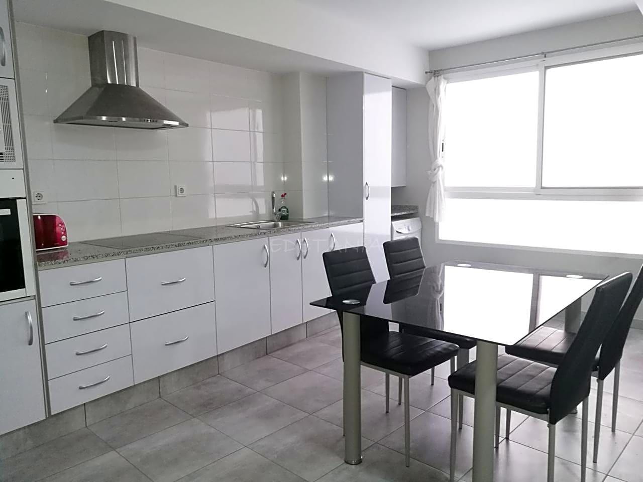 Apartment to share in Prolongación Doctor Navarr, Alfara del Patriarca