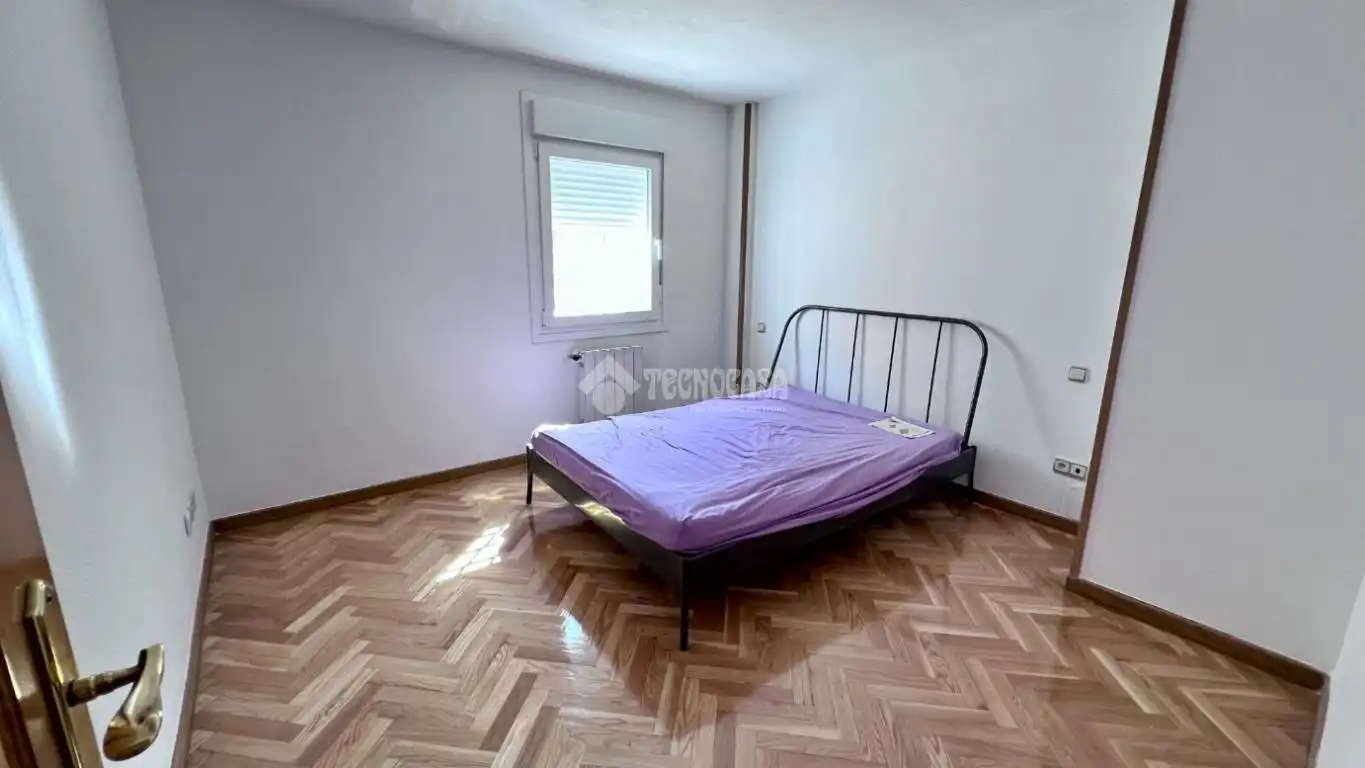 Dormitori de Casa adosada en venda en Alcalá de Henares