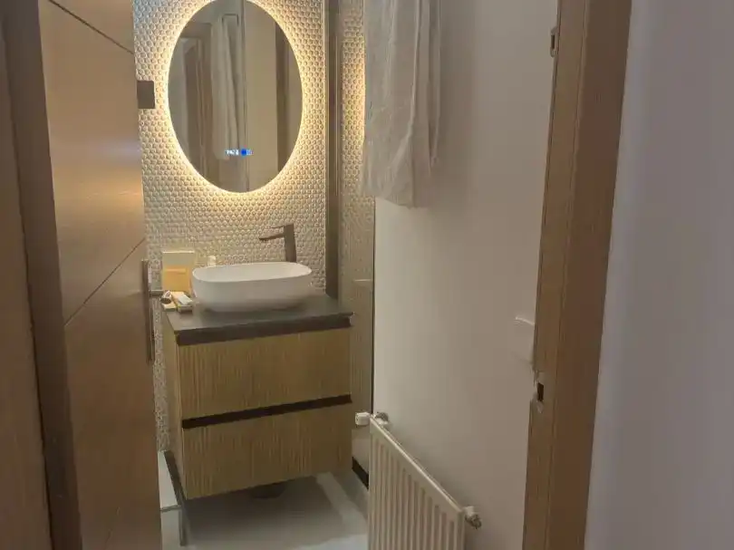 Badezimmer von Wohnung zur Miete in  Madrid Capital mit Klimaanlage
