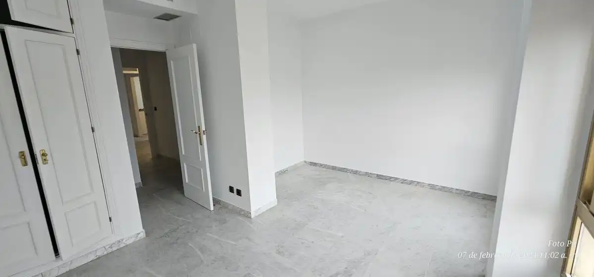 Piso de alquiler en camilo jose cela, La Buhaira