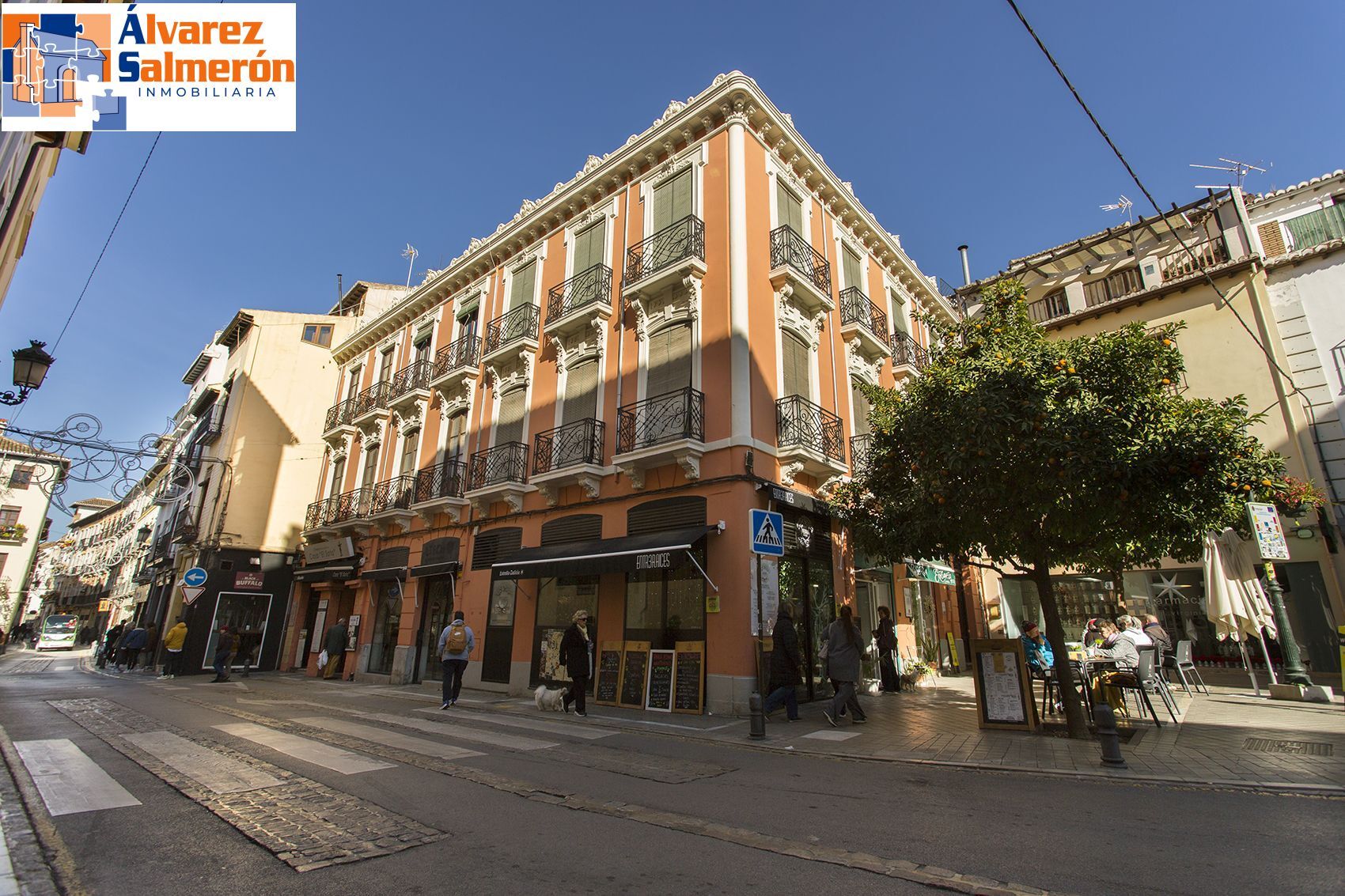Exterior view of Flat for sale in  Granada Capital