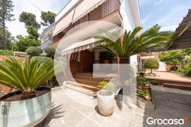 Casa adosada en Venta en PS CIRCUMVAL.LACIO en Montmar