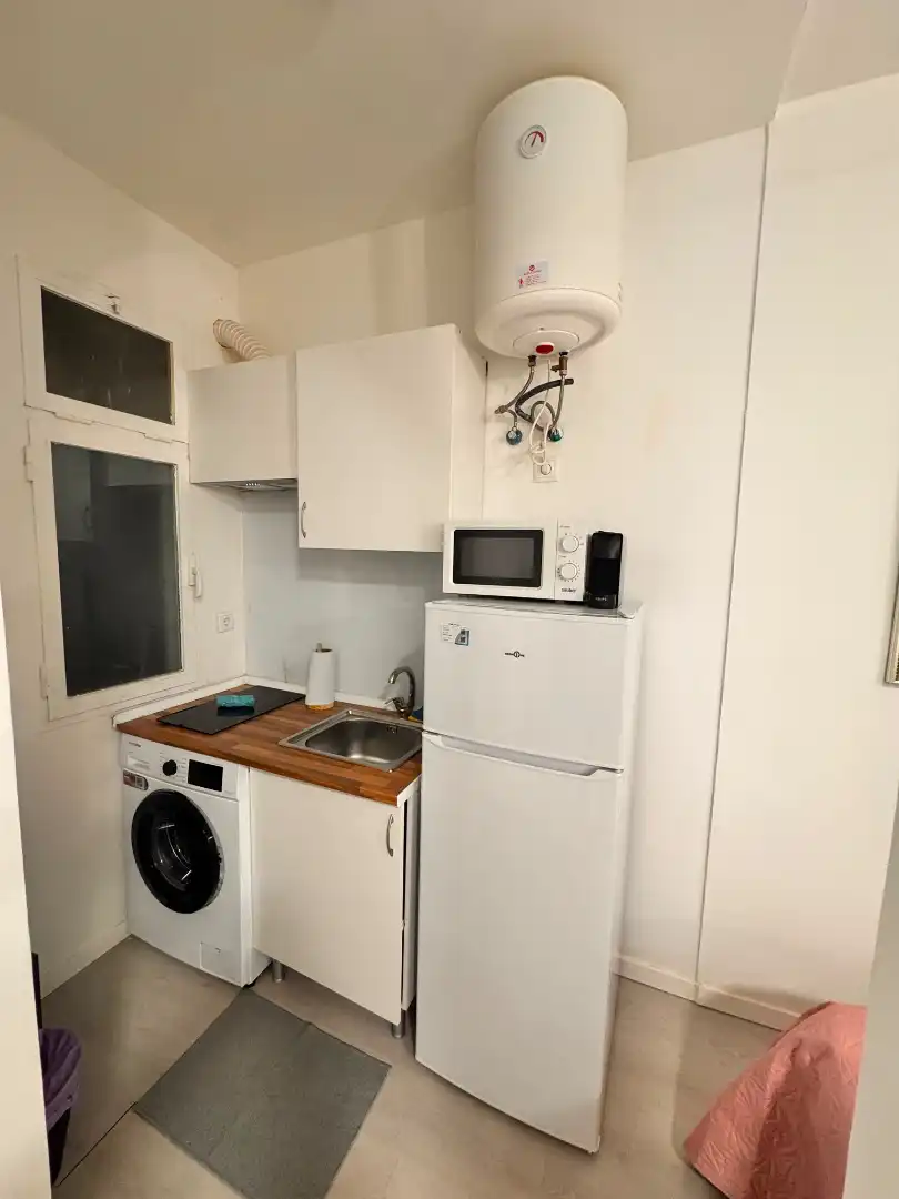 Study for rent in Calle del Pico Cejo, Numancia