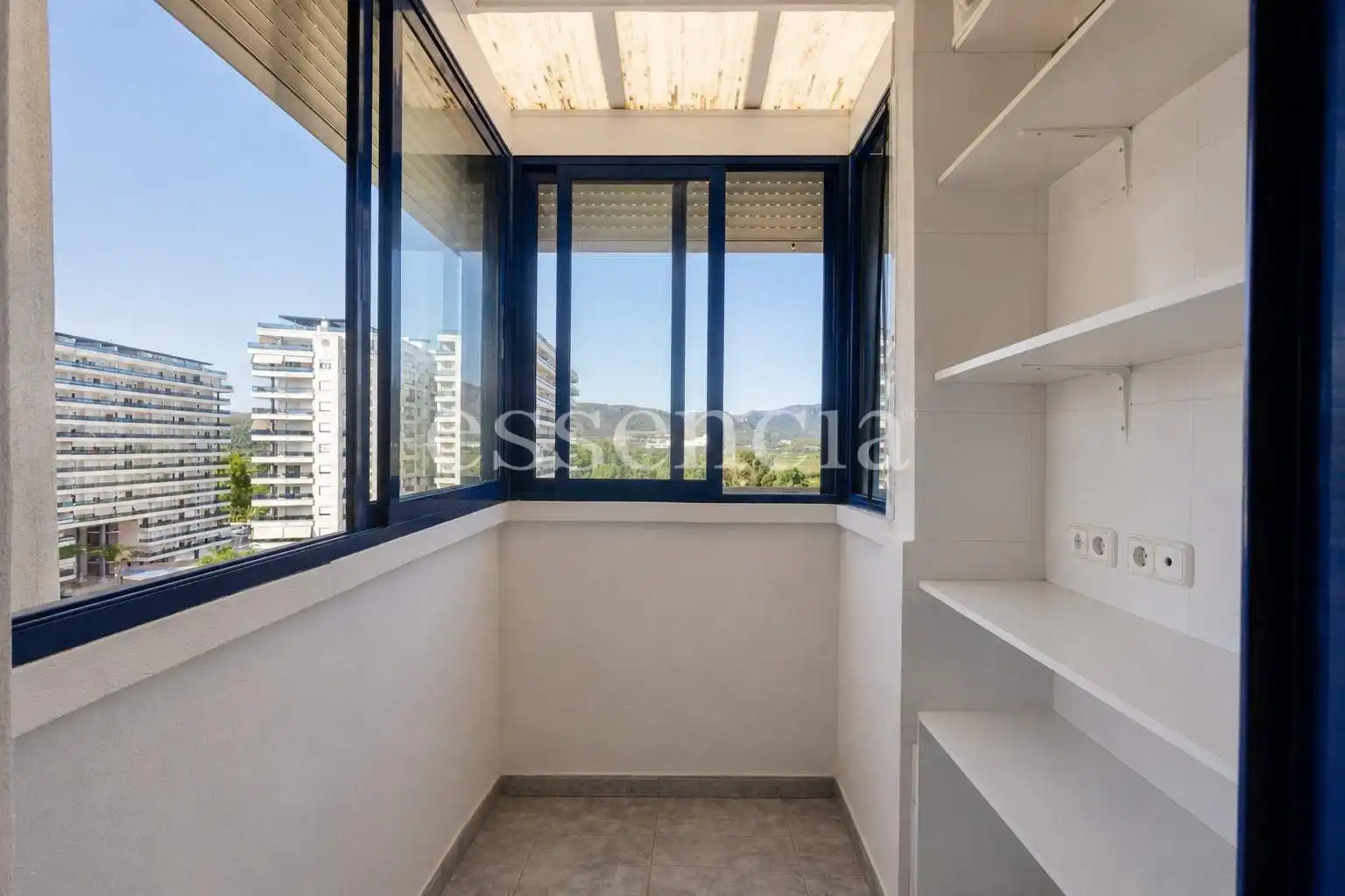 Penthouse with terrace for sale in Playa de Gandia, imagen 53