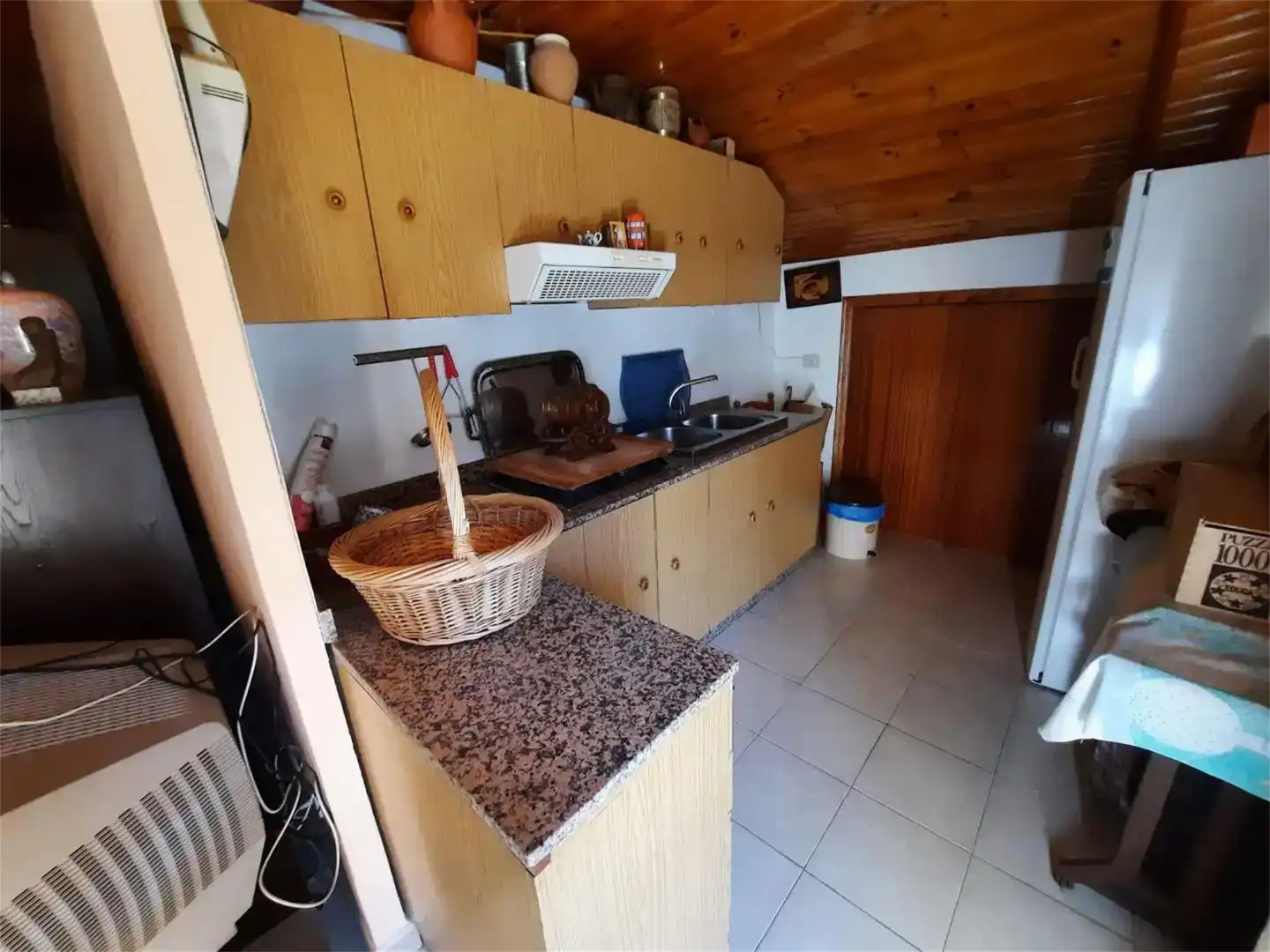 Cuina de Finca rústica en venda en Leiro amb Piscina i Balcó