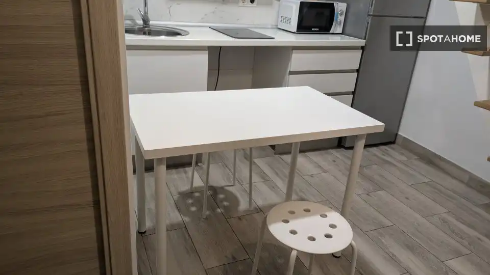 Cocina de Piso de alquiler en Madrid con Aire acondicionado, Calefacción y Amueblado