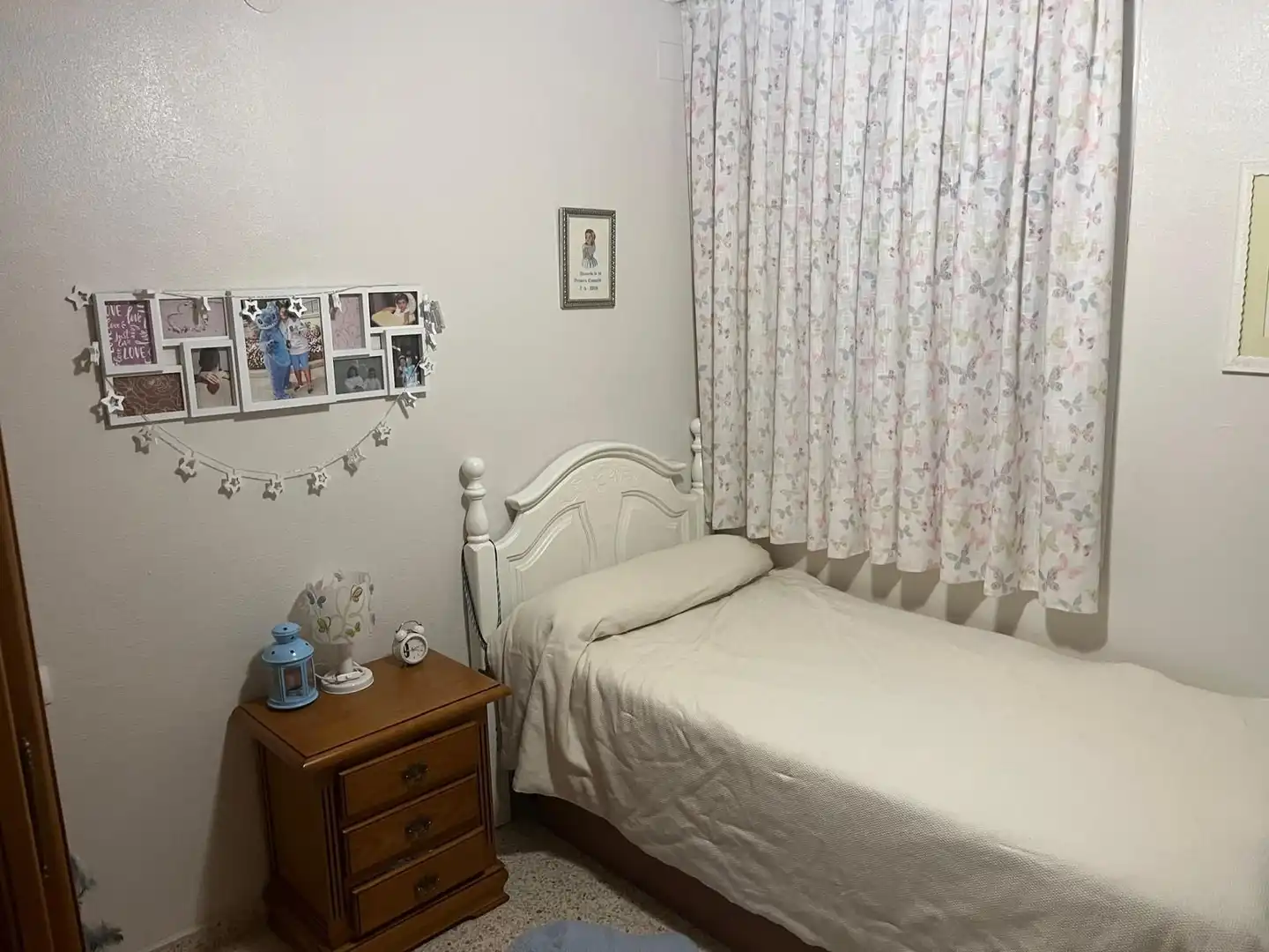 Habitación de Casa adosada en venta en Dos Hermanas con Terraza y Amueblado