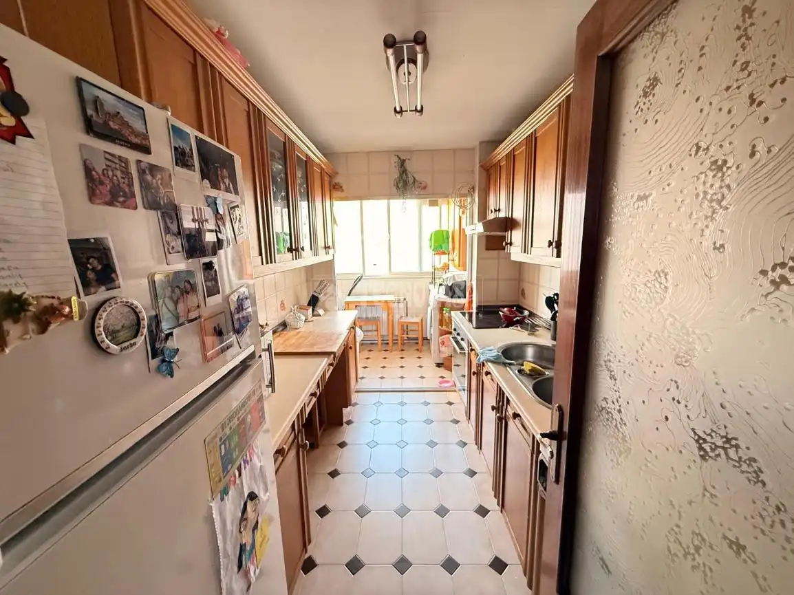 Küche von Wohnung zum Verkauf in Madrid mit Klimaanlage, Heizung und Parkett