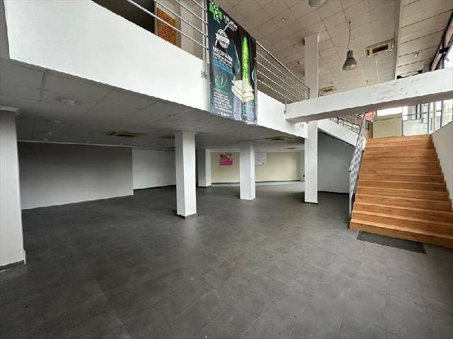 Local comercial en Venta en Calle de Vicente Ríos Enrique en Nou Campanar