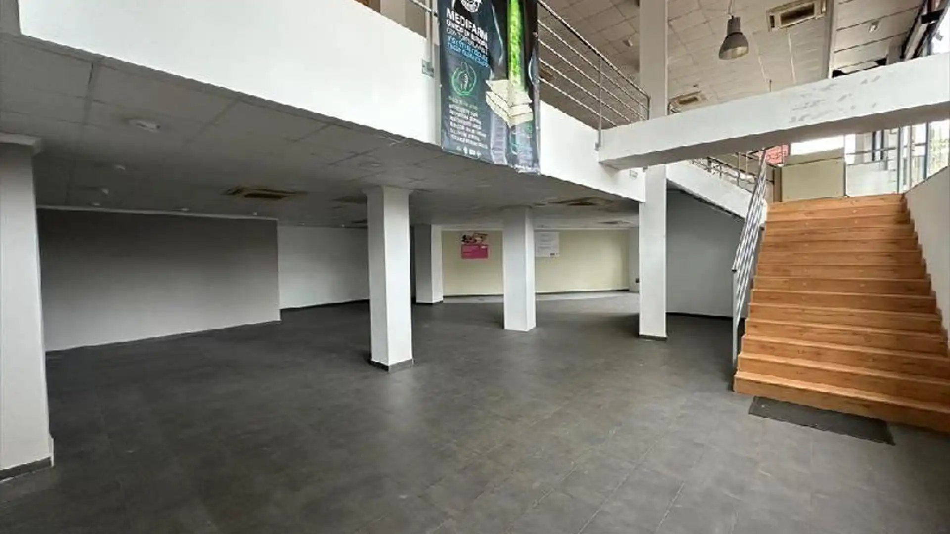 Local en venta en  Valencia Capital con Aire acondicionado