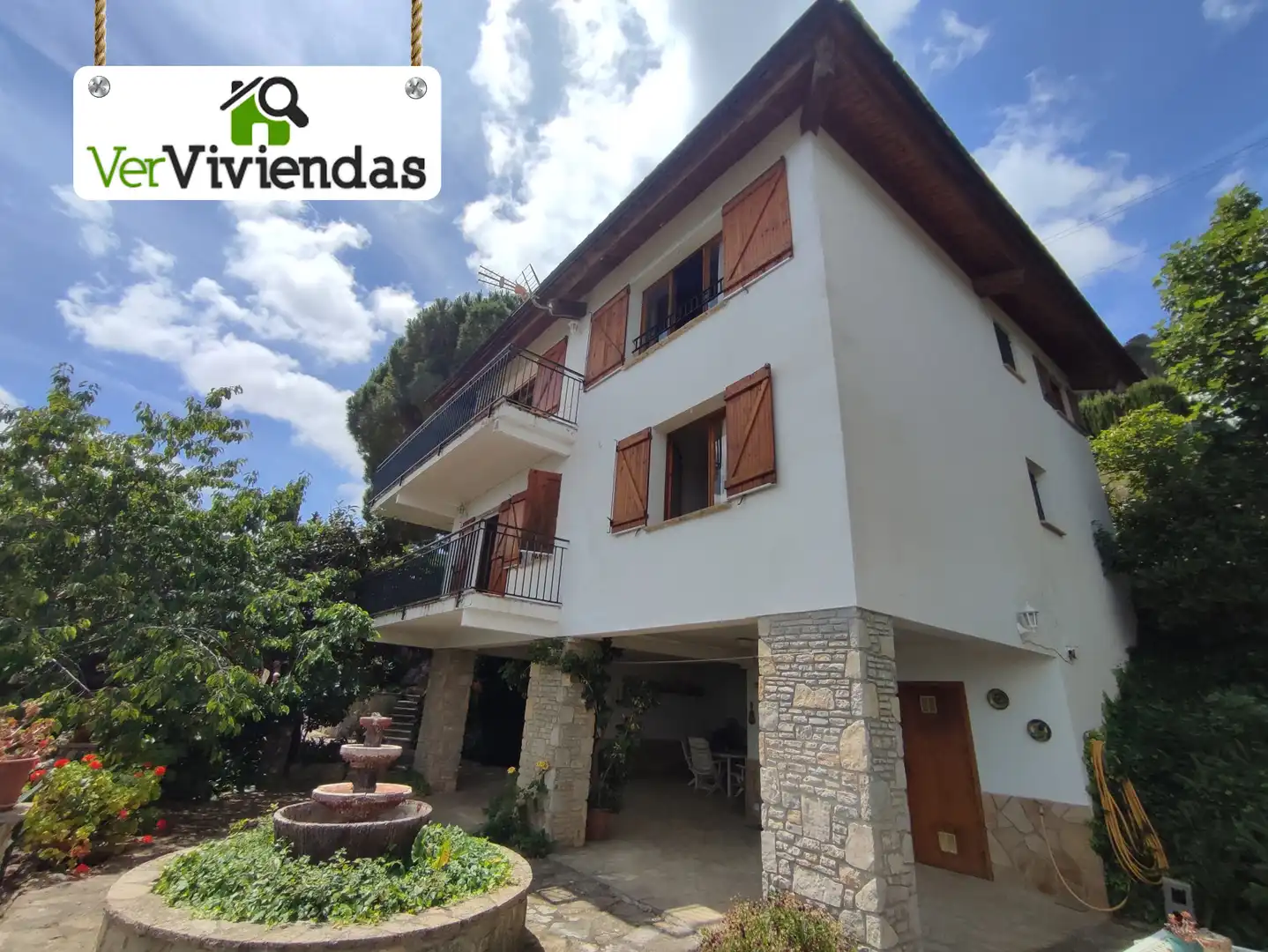 Vista exterior de Casa o chalet en venta en Vallirana con Calefacción, Jardín privado y Terraza