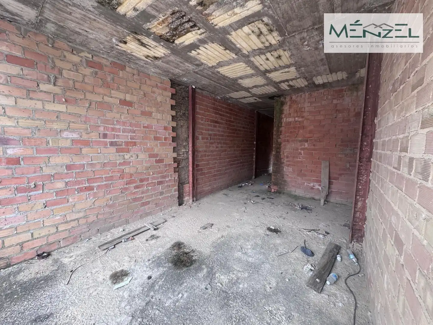 Buildings for sale in Pilas