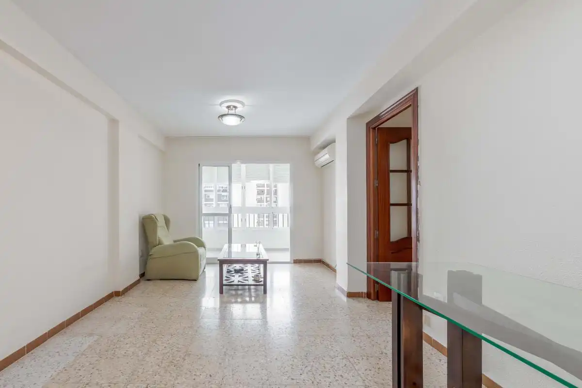 Flat for sale in Sevilla  with Air Conditioner, Heating and Private garden