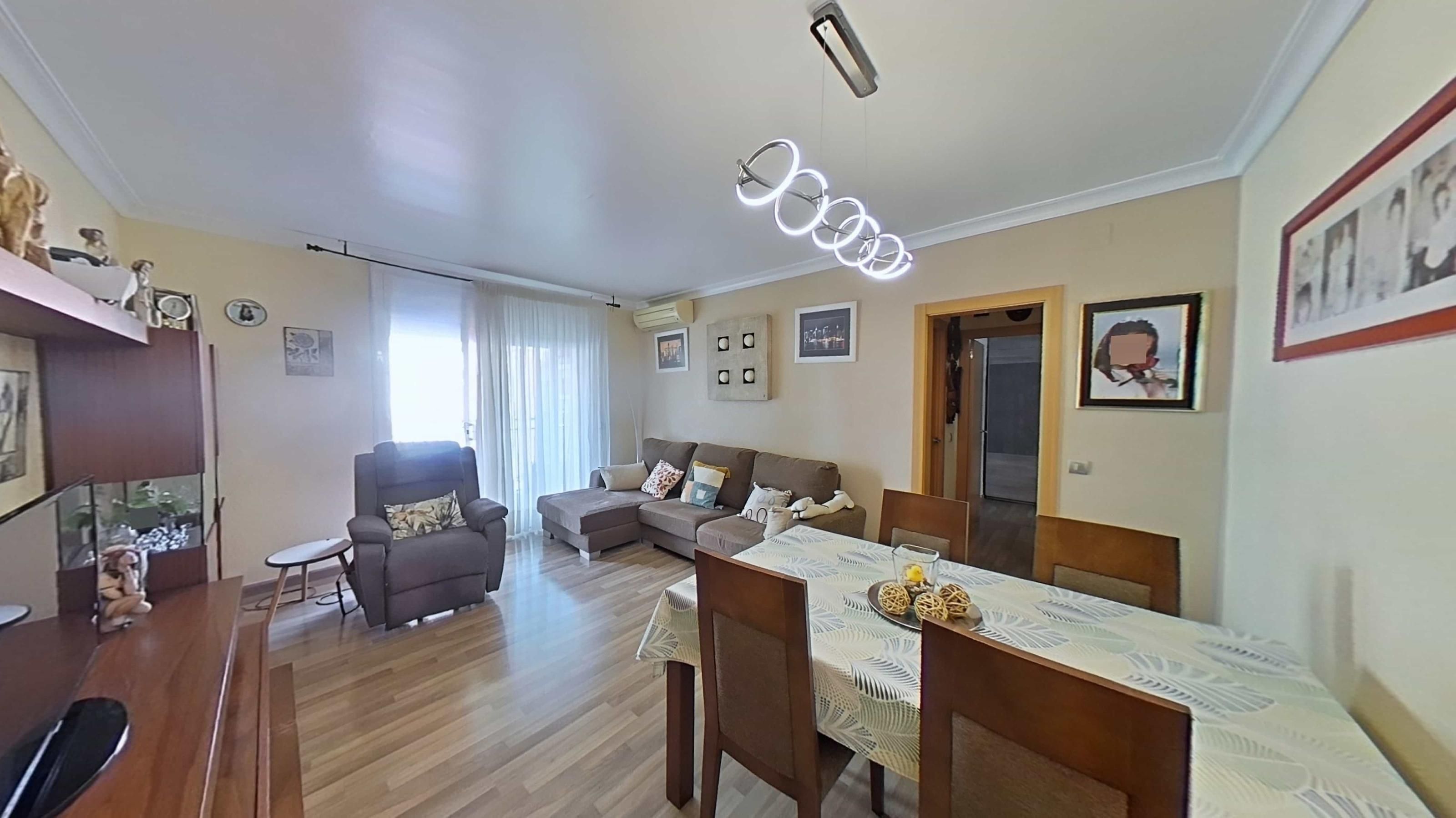 Living room of Flat for sale in Vilafranca del Penedès  with Air Conditioner, Heating and Balcony